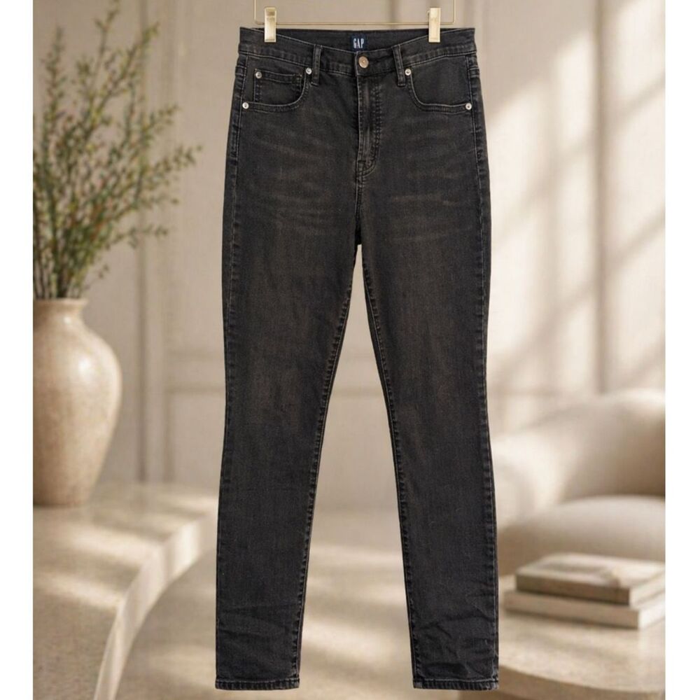 GAP True Skinny Jeans Black Wash Size 31R Sustainable Denim Minimalist Casual